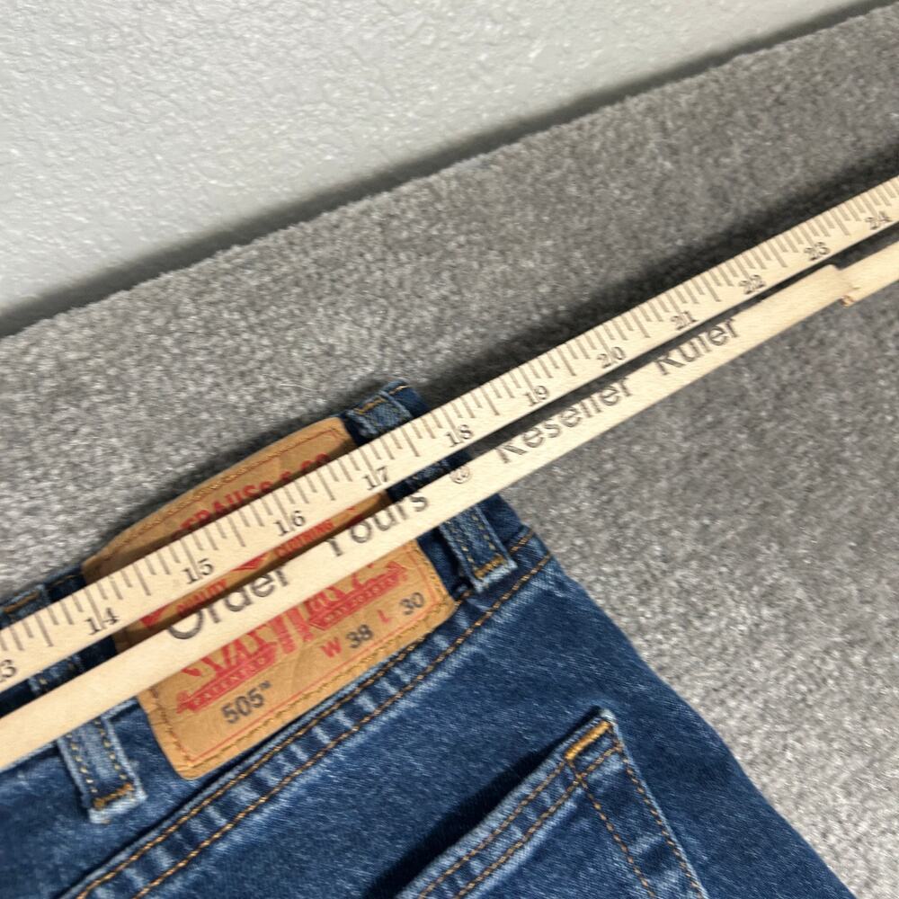 Levi's 505 Straight Leg Size 38x30 Medium Wash Y2K Blue Denim Jeans - Picture 4 of 5